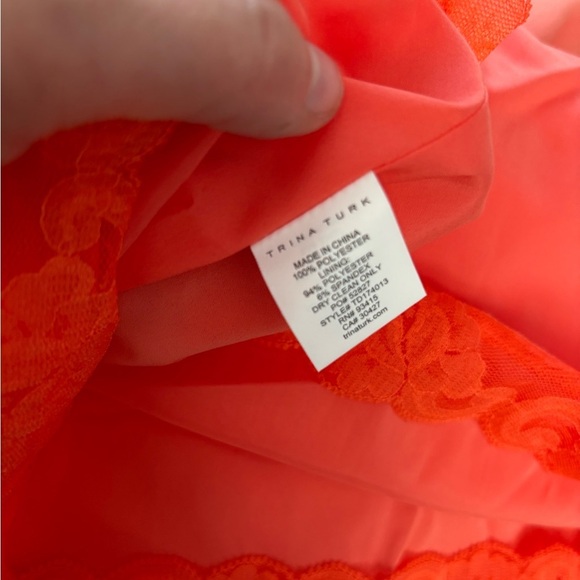 TRINA TURK Coral Beaded Shift Dress, size 6 - Picture 6 of 10